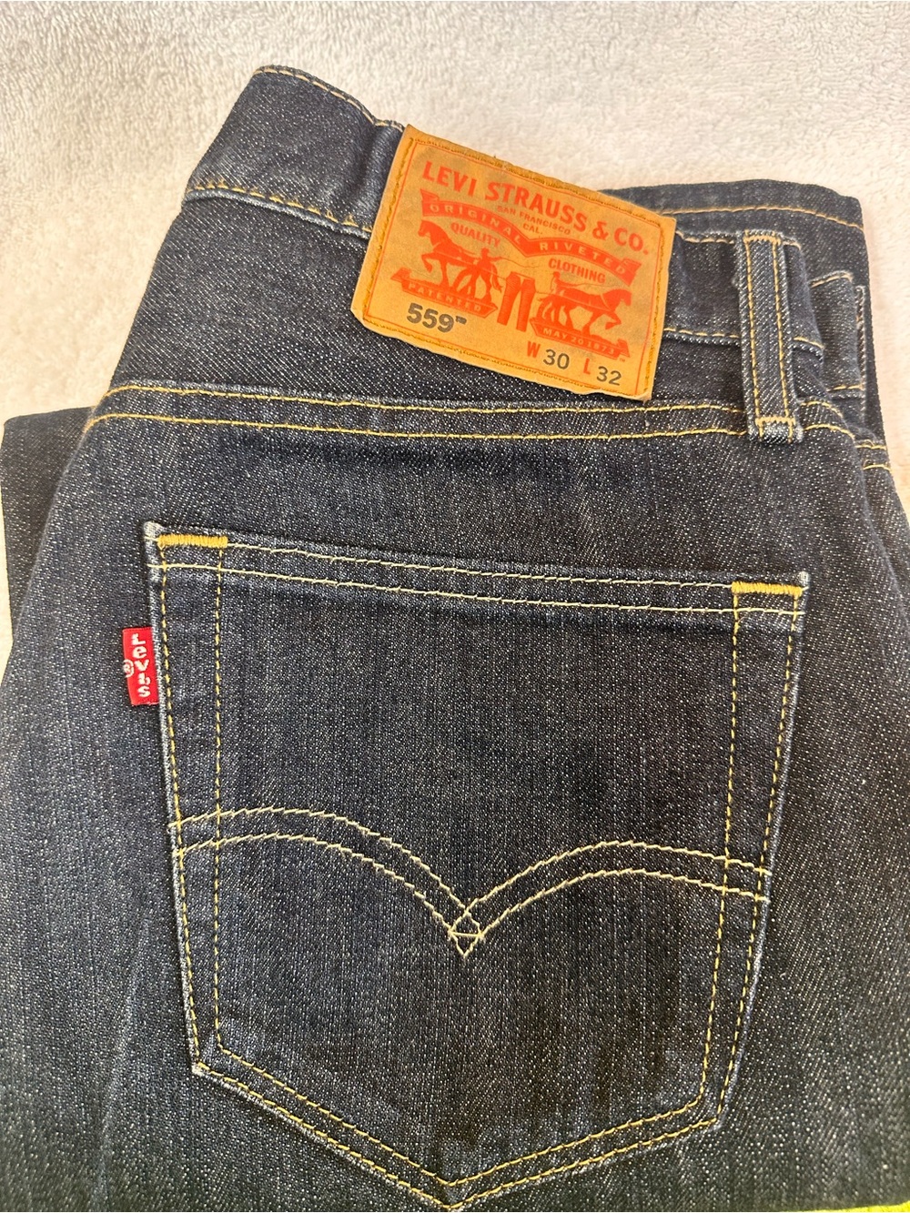 Levi's 559 Men’s Dark Blue Relaxed Jeans with Contrast Yellow Stitching